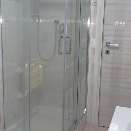 Apartment Francis House