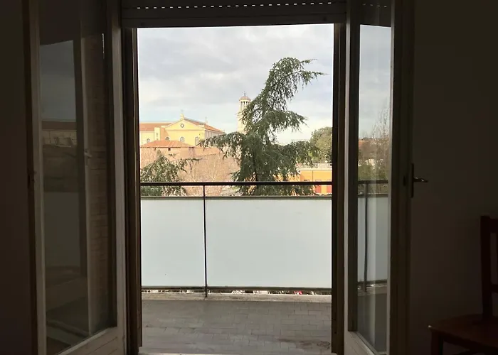 公寓 Francis House *