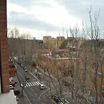 Апартаменты Francis House *