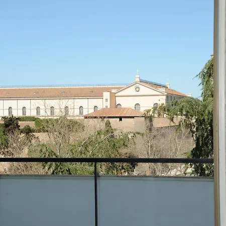 Francis House Roma